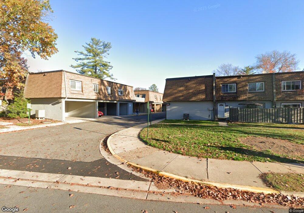 3816-D Burlingame Place, Alexandria, VA 22309 - photo 1