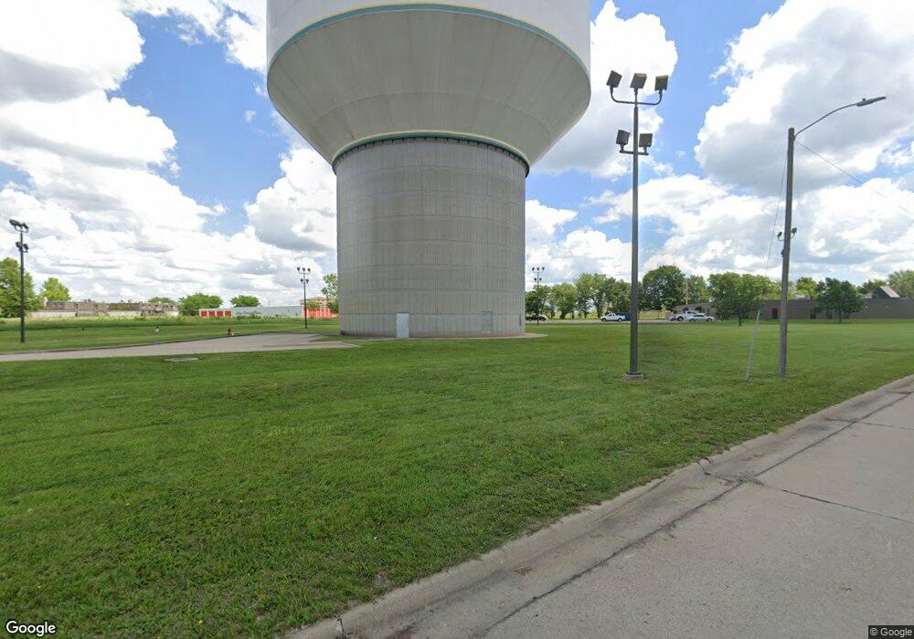 1207 SW 38th St, Topeka, KS 66609 - photo 1