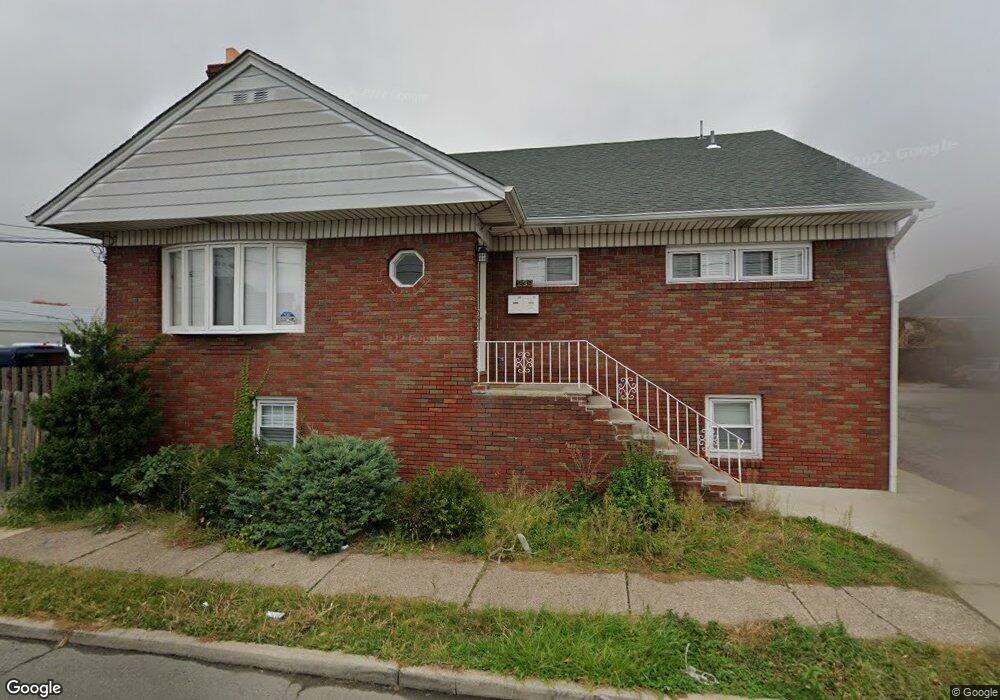 239 West St, South Hackensack, NJ 07606 - photo 1