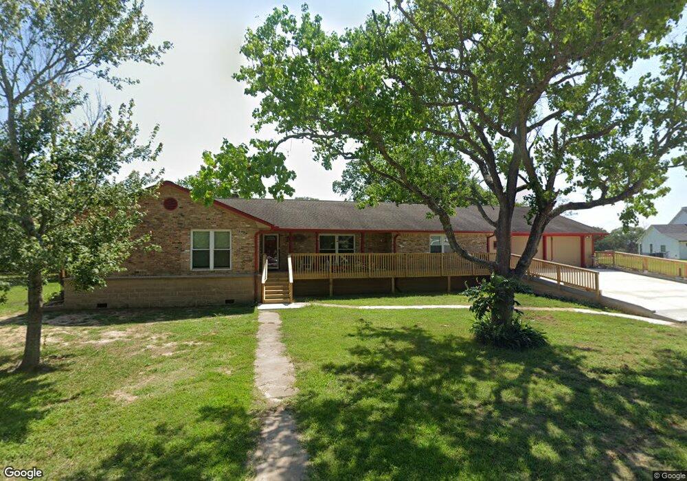 15902 Hickory Dr, Alvin, TX 77511 - photo 1