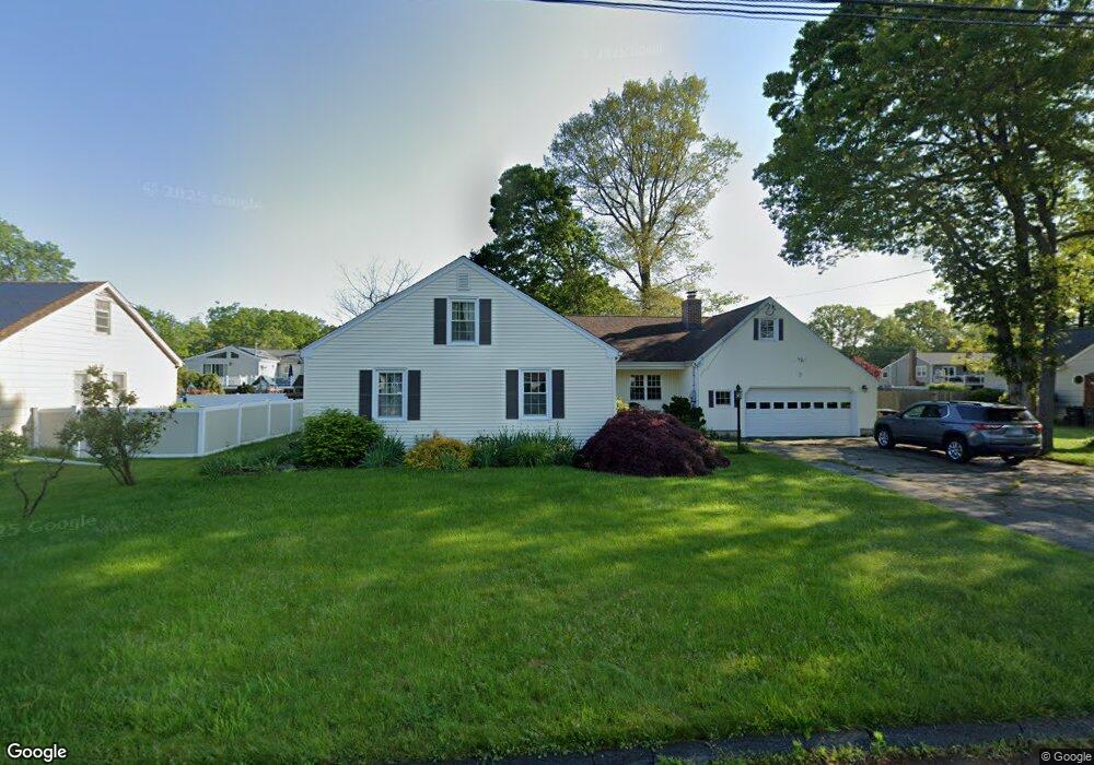 61 Carriage Ln, Milford, CT 06460 - photo 1