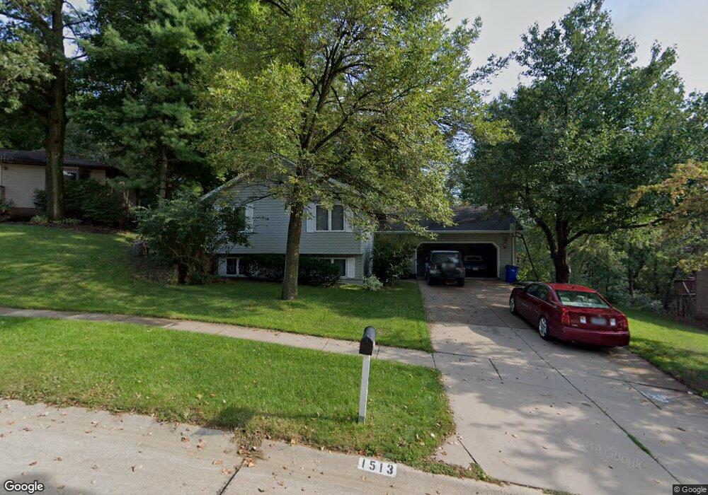 1513 Hidden Hollow Ln NW, Cedar Rapids, IA 52405 - photo 1