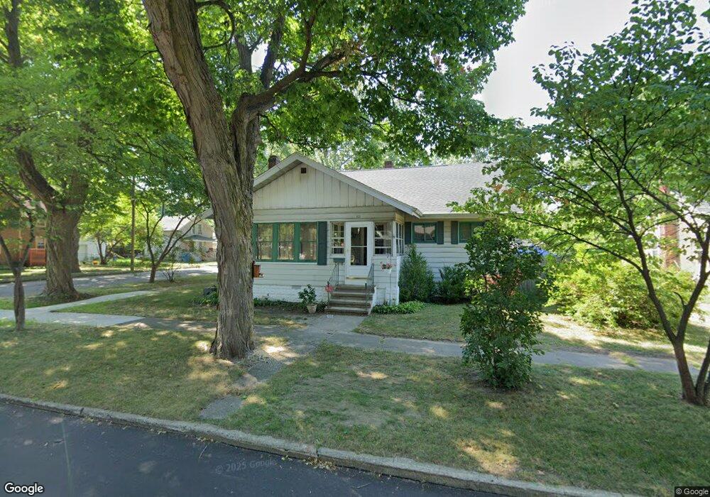 1022 Sycamore St, Niles, MI 49120 - photo 1