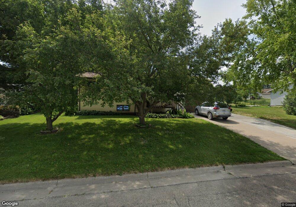 704 N Sprague St, Caledonia, MN 55921 - photo 1