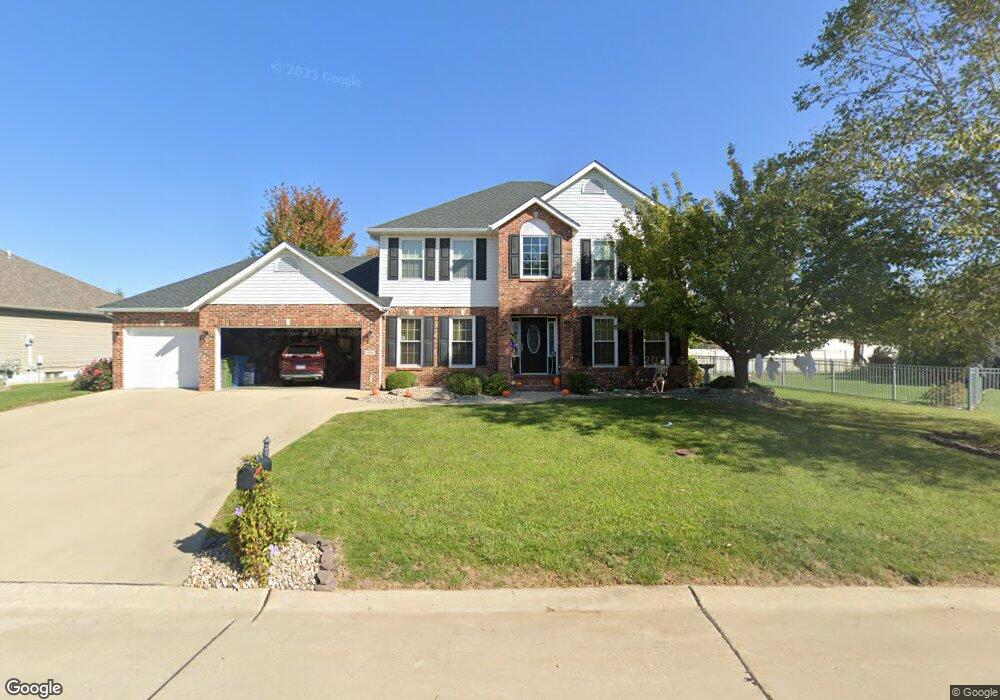 161 Oak Hill Dr, Maryville, IL 62062 - photo 1