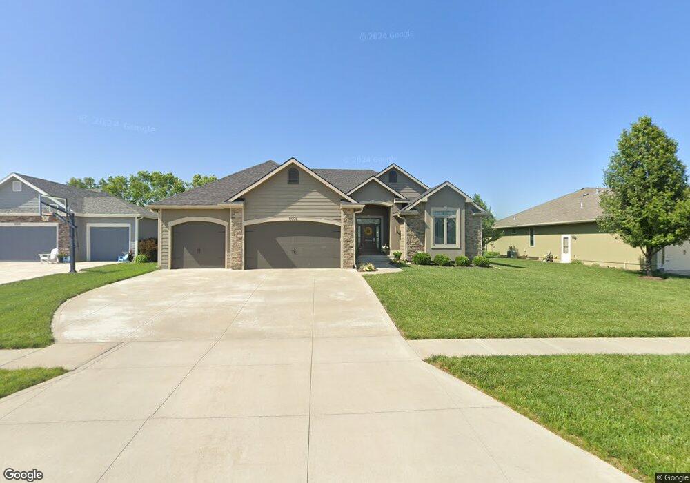 8004 SW 28th Cir, Topeka, KS 66614 - photo 1