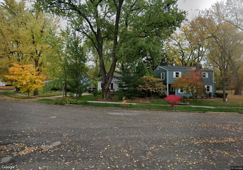 512 N Dexter Dr, Lansing, MI 48910 - photo 1