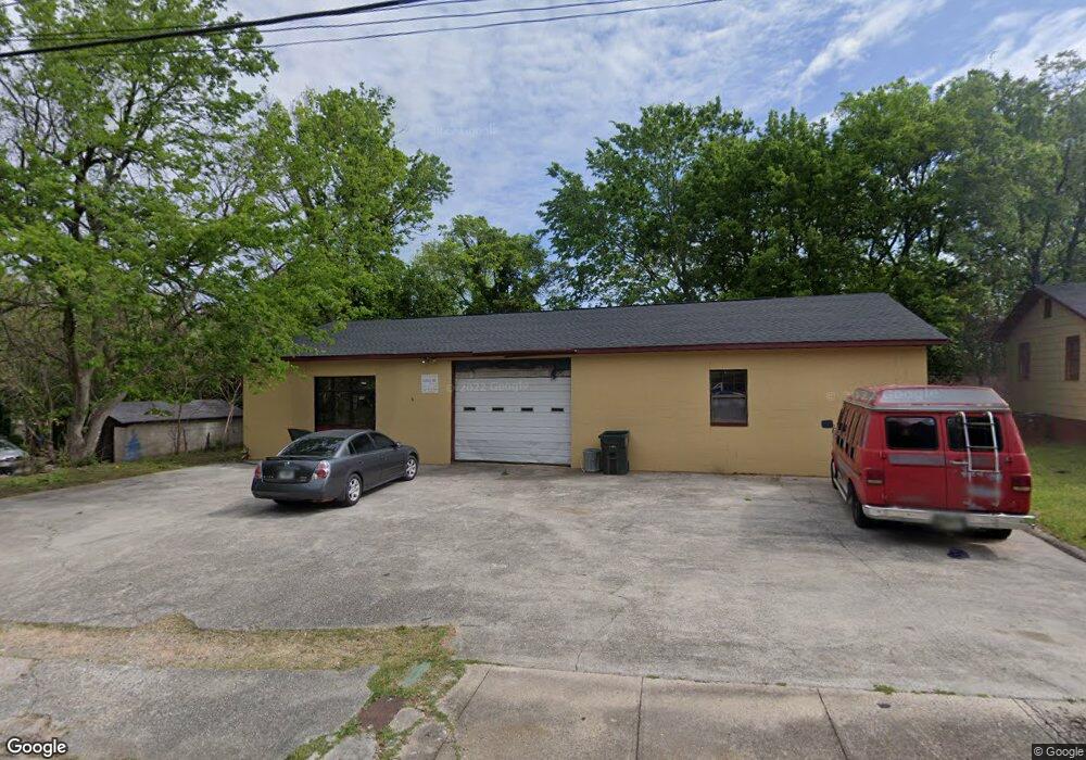 569 Jenkins St, Macon, GA 31201 - photo 1