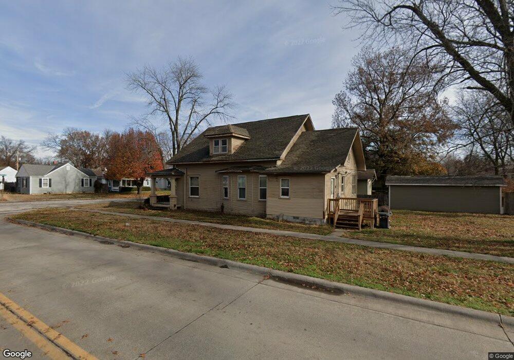 1230 Appleton Ave, Parsons, KS 67357 - photo 1