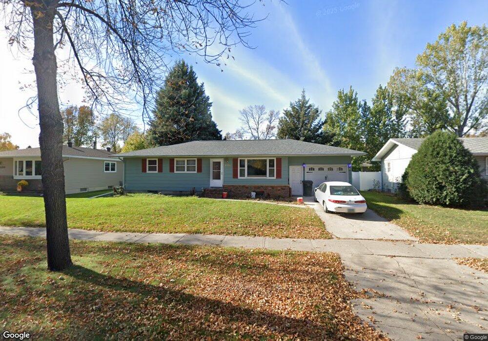 2208 S 20th St, Grand Forks, ND 58201 - photo 1