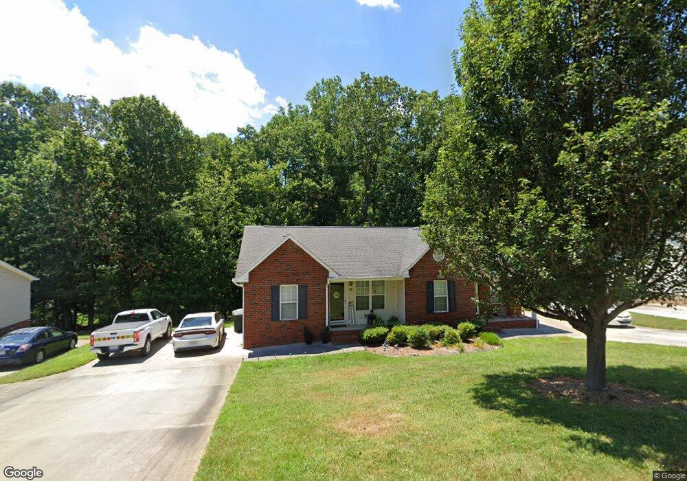 611 Lincoln Ave, Asheboro, NC 27205 - photo 1