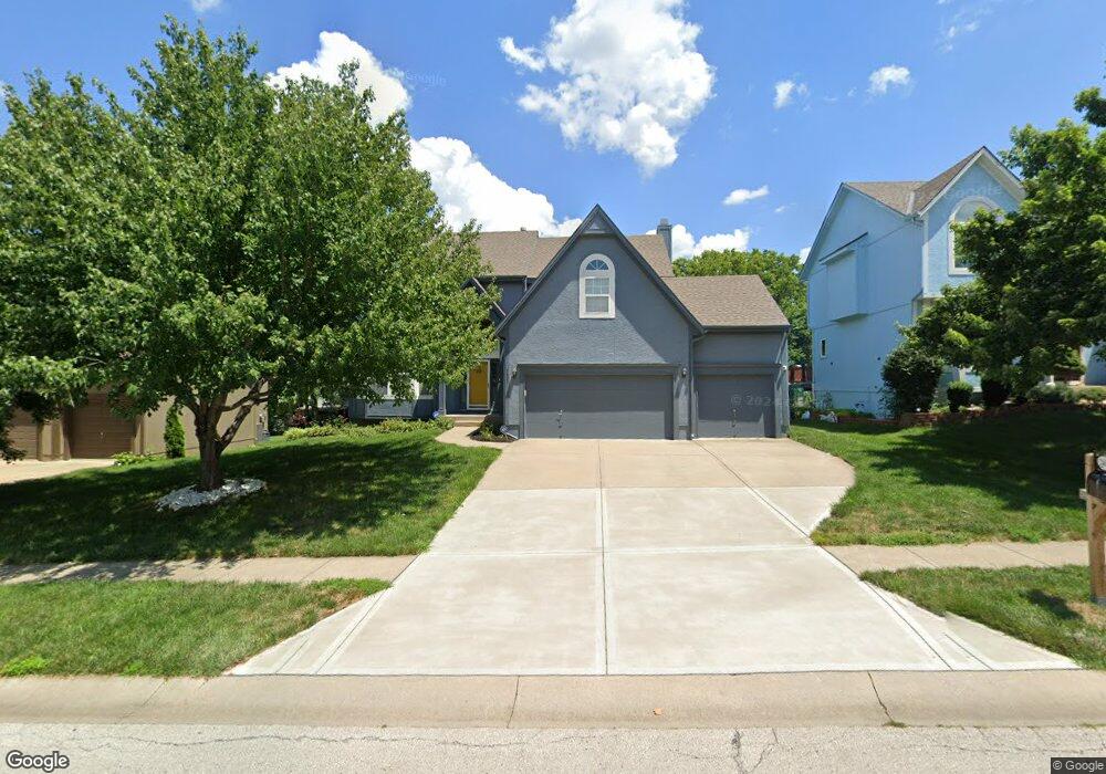 7403 Charles St, Shawnee, KS 66216 - photo 1