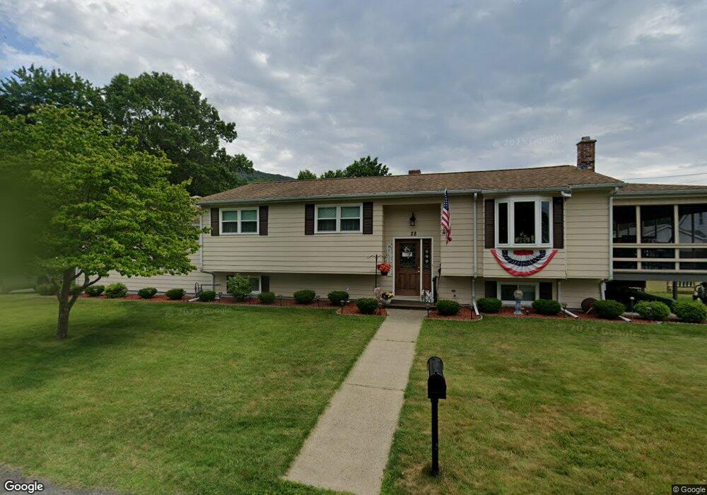 28 Mayher St, Easthampton, MA 01027 - photo 1