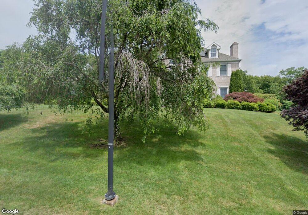 4 Sycamore Ln, North Haven, CT 06473 - photo 1