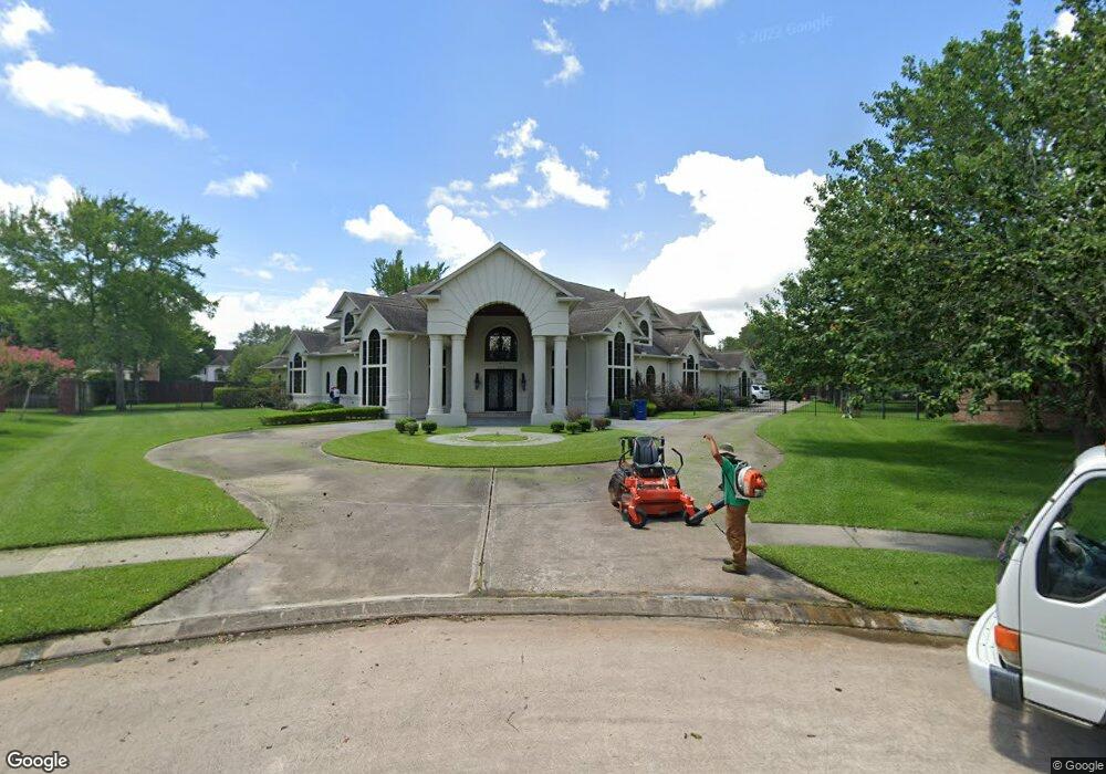 2103 N Century Ct, Friendswood, TX 77546 - photo 1