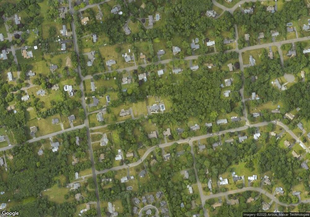 874 Daniels Farm Rd, Trumbull, CT 06611 - photo 1