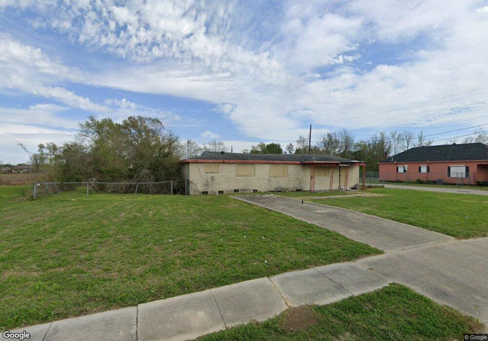 1701 7th Ave, Lake Charles, LA 70601 - photo 1