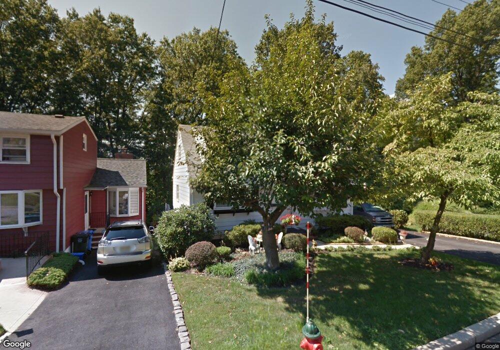 39 6th Ave, Port Reading, NJ 07064 - photo 1