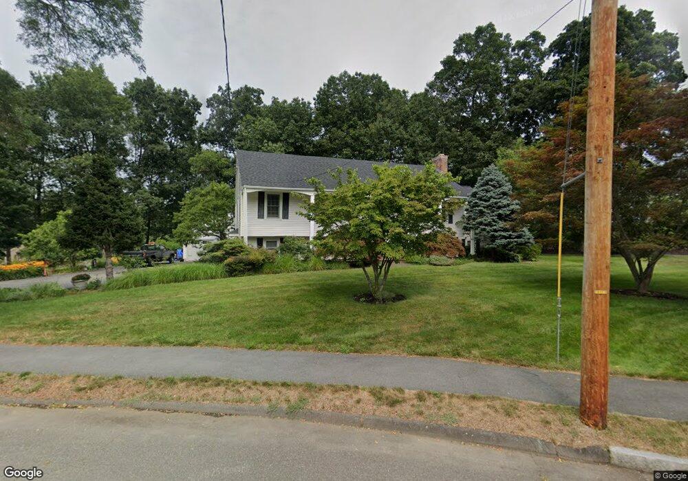 8 Calumet Rd, Danvers, MA 01923 - photo 1