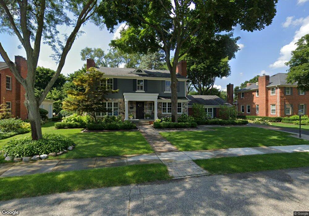 619 Half Moon Rd, Bloomfield Hills, MI 48301 - photo 1