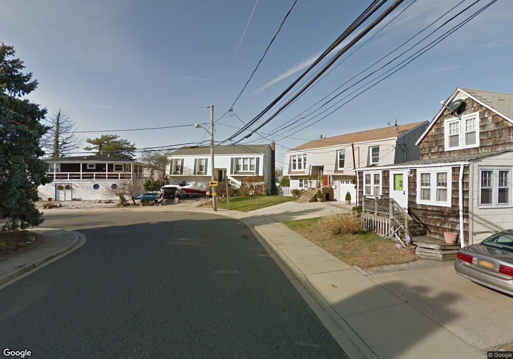 92 President St, Freeport, NY 11520 - photo 1