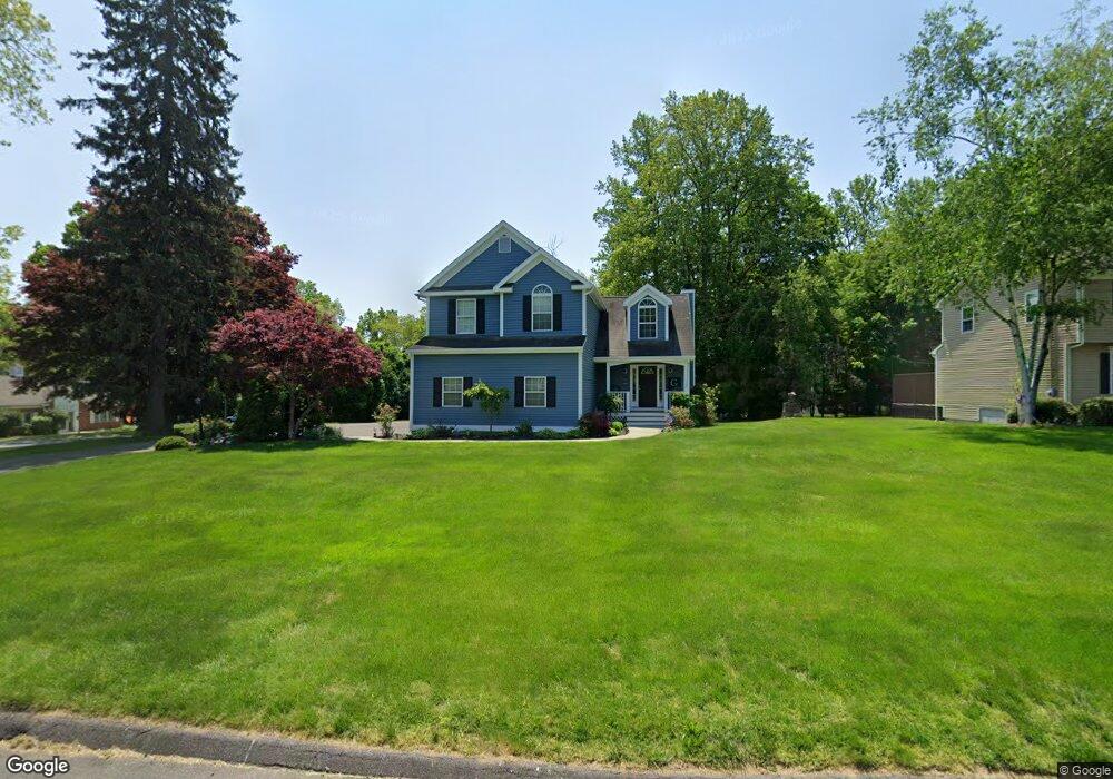 3 Hitching Post Ln, Trumbull, CT 06611 - photo 1