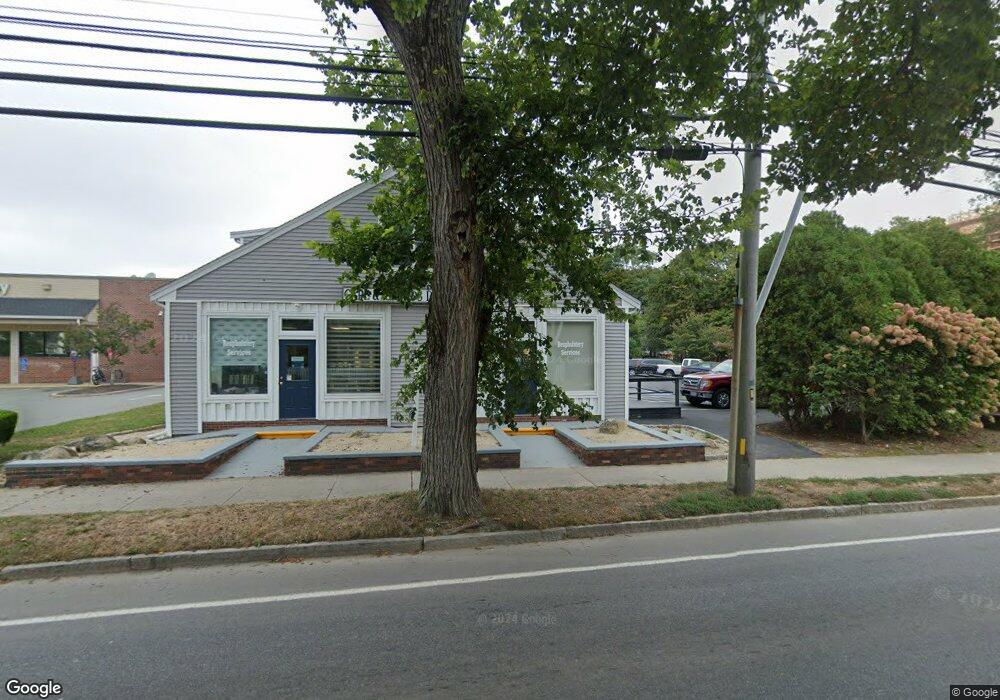 536 Main St unit 3, Falmouth, MA 02540 - photo 1