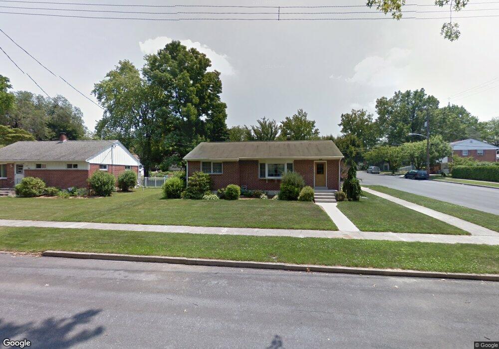 608 E Pine St, Palmyra, PA 17078 - photo 1