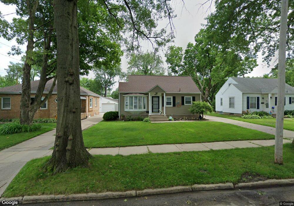 1805 Chandler St SW, Cedar Rapids, IA 52404 - photo 1