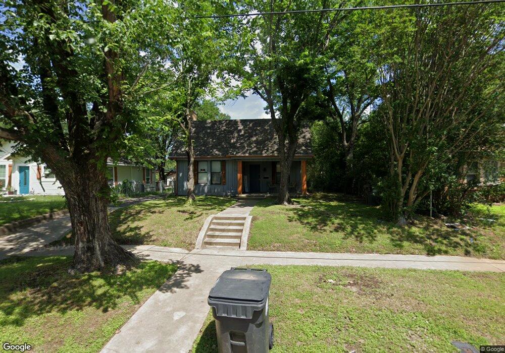 2118 W 3rd Ave, Corsicana, TX 75110 - photo 1