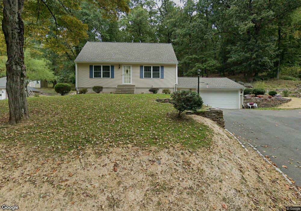 451 Lydall St, Manchester, CT 06042 - photo 1