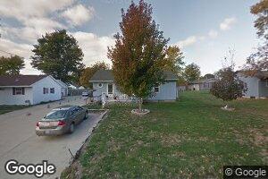 703 S Main St, Abingdon, IL 61410