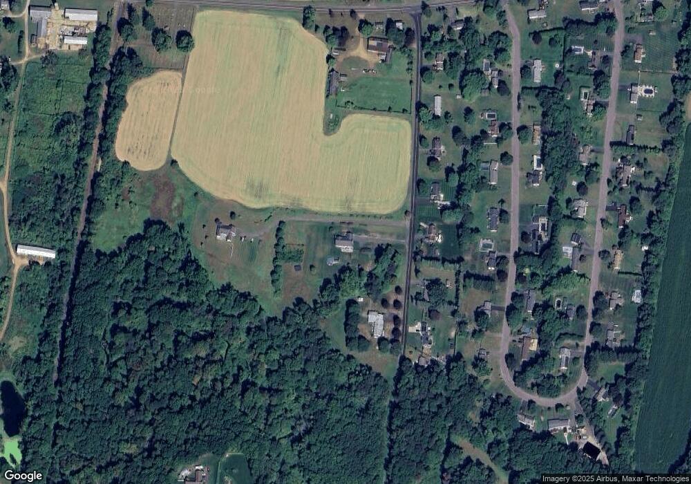 20 East Rd, Broad Brook, CT 06016 - photo 1