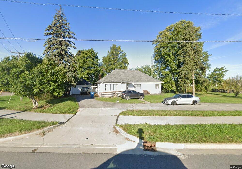 924 N Main St, Bluffton, IN 46714 - photo 1