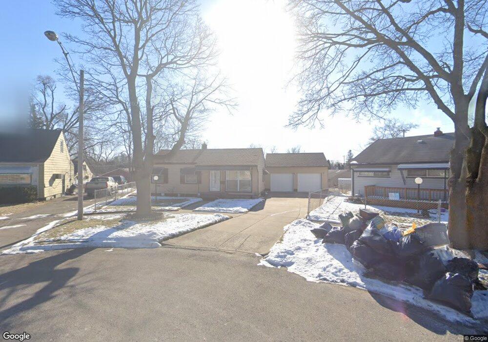 353 Robbie Ln, Flint, MI 48505 - photo 1
