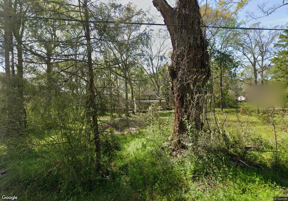 711 13th St, McComb, MS 39648 - photo 1