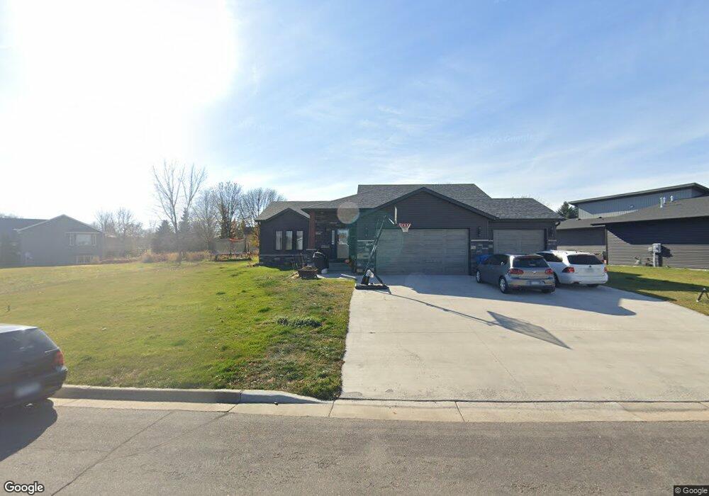 1924 Eastern Star Cir, Sauk Rapids, MN 56379 - photo 1