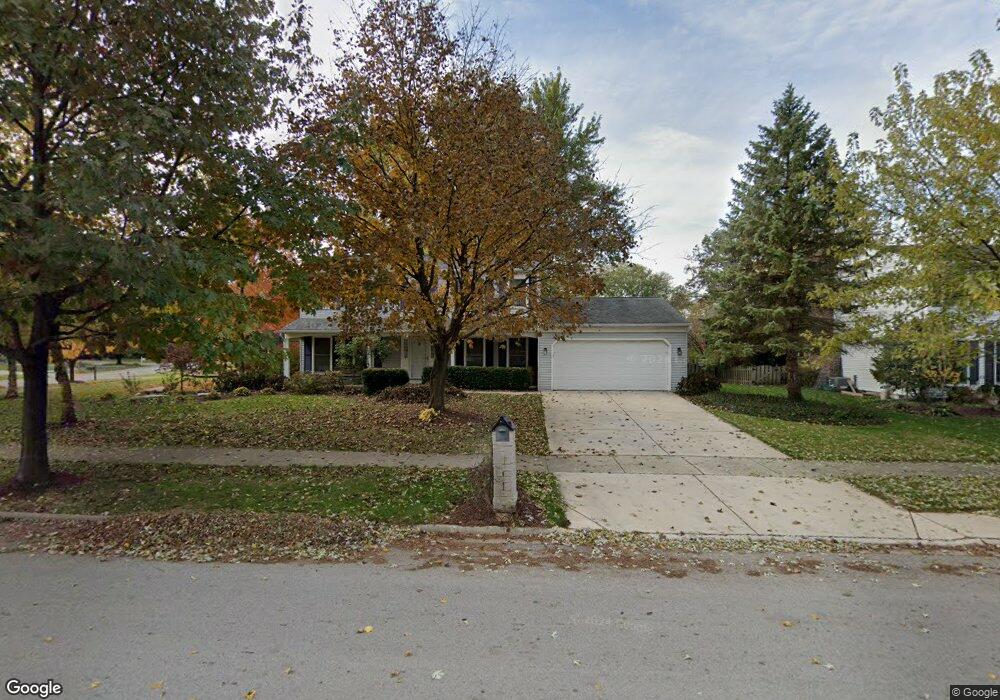 712 Hidden Lake Rd, Naperville, IL 60565 - photo 1