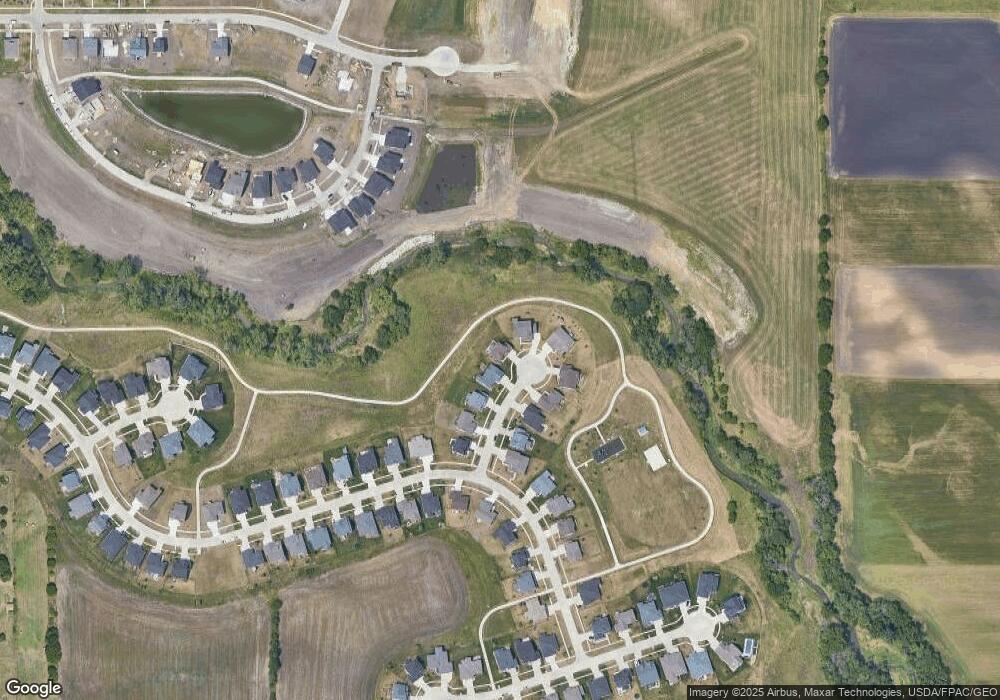 8020 NW 95th Cir, Johnston, IA 50131 - photo 1