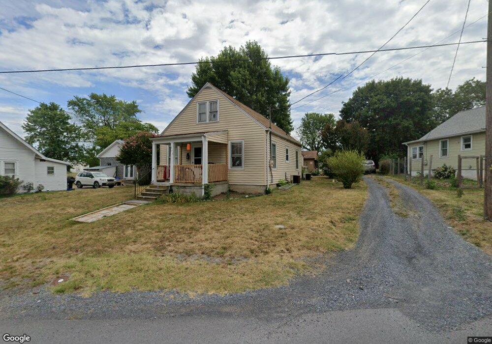 343 Crawford St, Strasburg, VA 22657 - photo 1