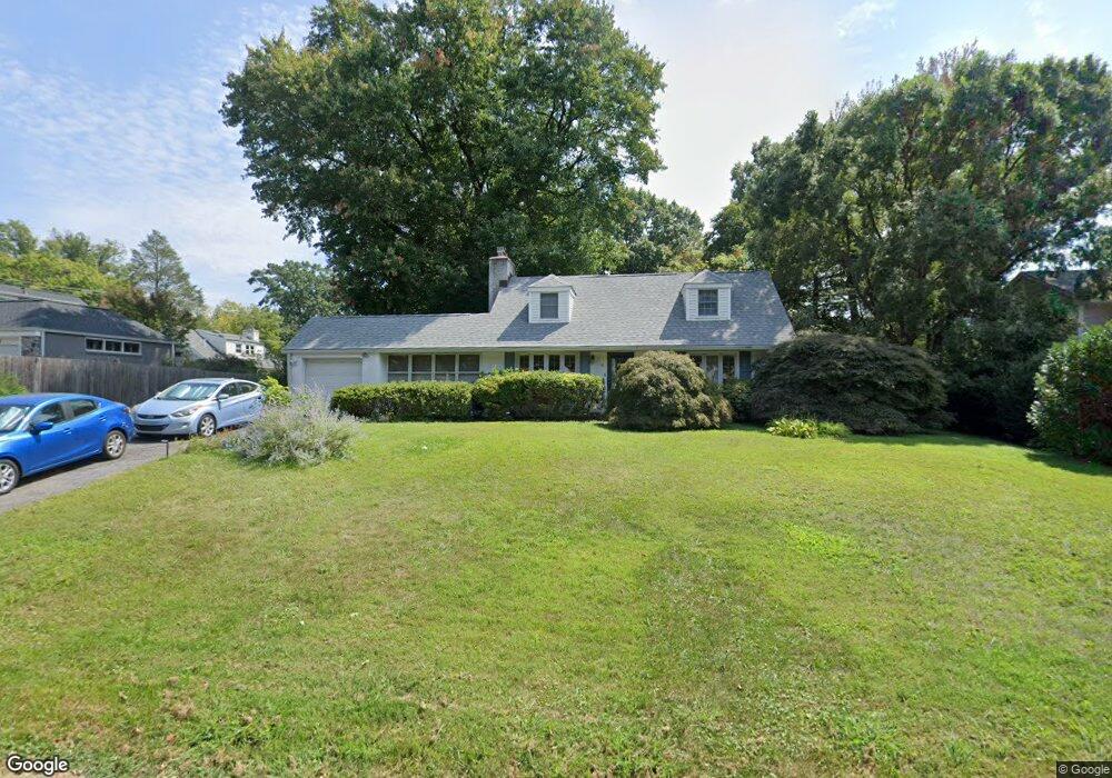 4 Leslie Ln, Wallingford, PA 19086 - photo 1