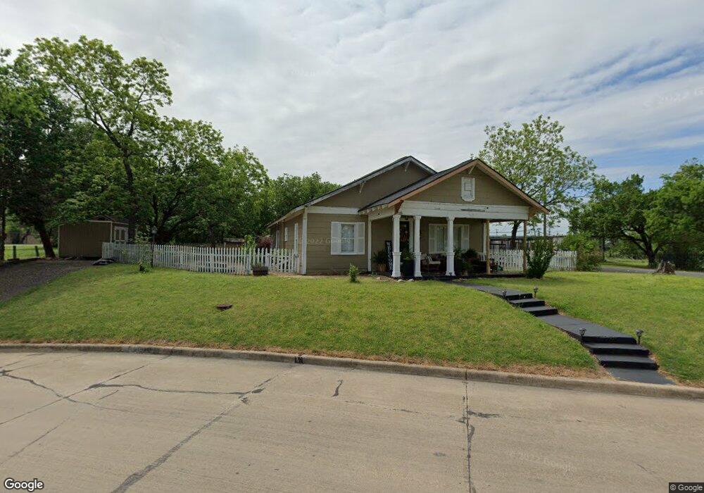 1105 W Knox St, Ennis, TX 75119 - photo 1