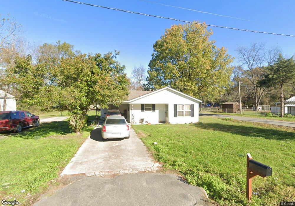 602 W 4th St, Stuttgart, AR 72160 - photo 1