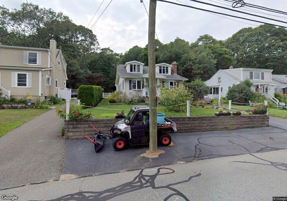 13 W End Ave, Niantic, CT 06357 - photo 1