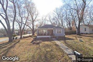 909 NE Lindberg Dr, Kansas City, MO 64118