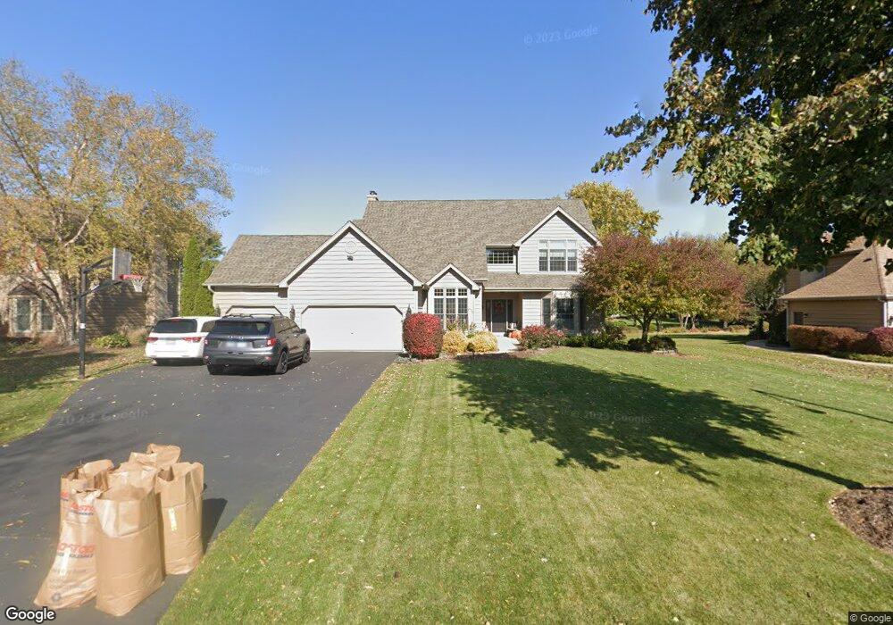 3640 Lakeview Dr, Algonquin, IL 60102 - photo 1