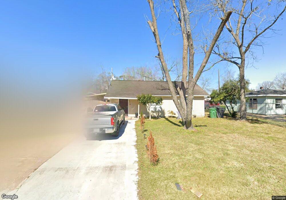 7719 Greendowns St, Houston, TX 77087 - photo 1