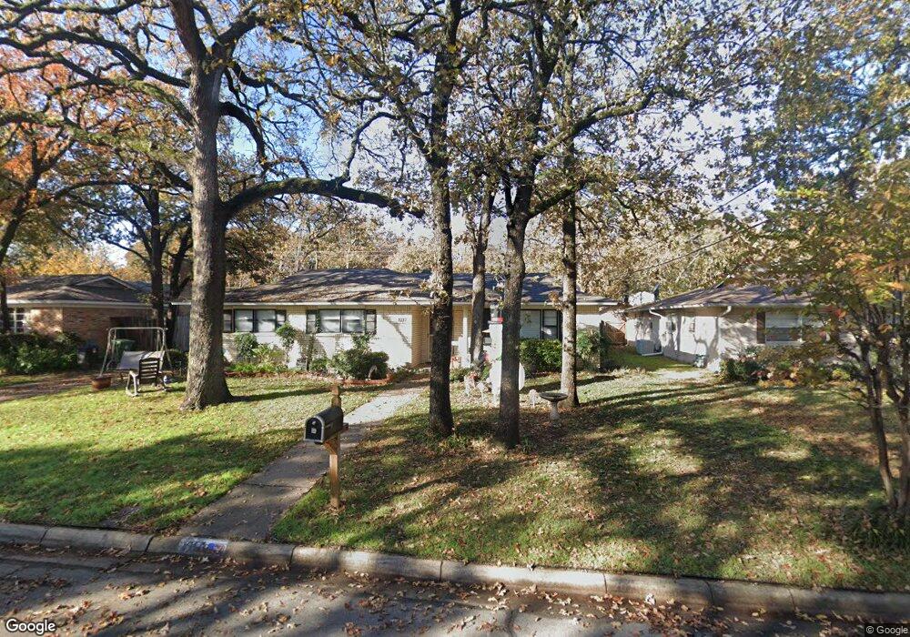 1017 Keith Dr, Hurst, TX 76053 - photo 1