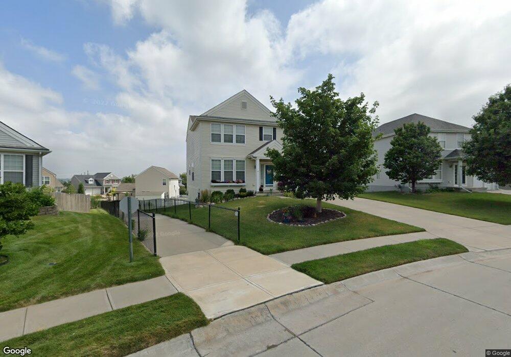 2101 S Mineral Dr, Papillion, NE 68046 - photo 1