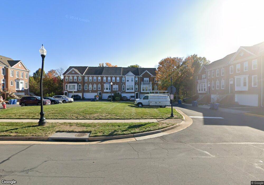 43524 Gabriel Square, Chantilly, VA 20152 - photo 1